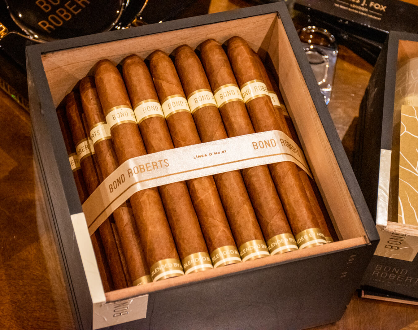 b&r tobacco Alec Bradley Tempus | Premium Cigars Smoking a Brazilian Palheiro for